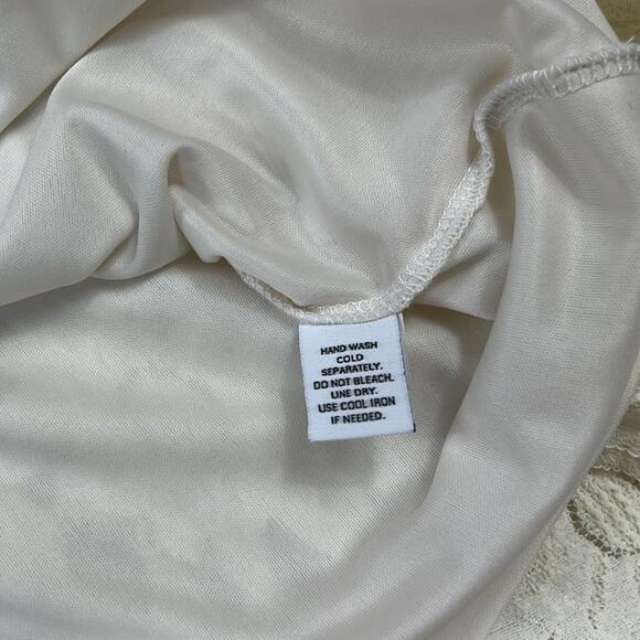 Made for Impulse Fashion Week lace fit and flare dress, size small - Picture 8 of 8